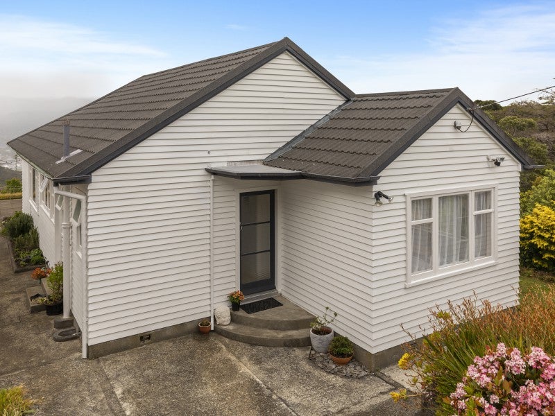 55 Pekanga Road, Normandale, Lower Hutt - Carousel 1