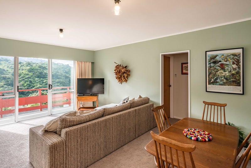 11B Doris Gordon Crescent, Crofton Downs, Wellington - Carousel 2