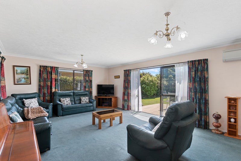 18 Lodge Place, Ilam, Christchurch - Carousel 21