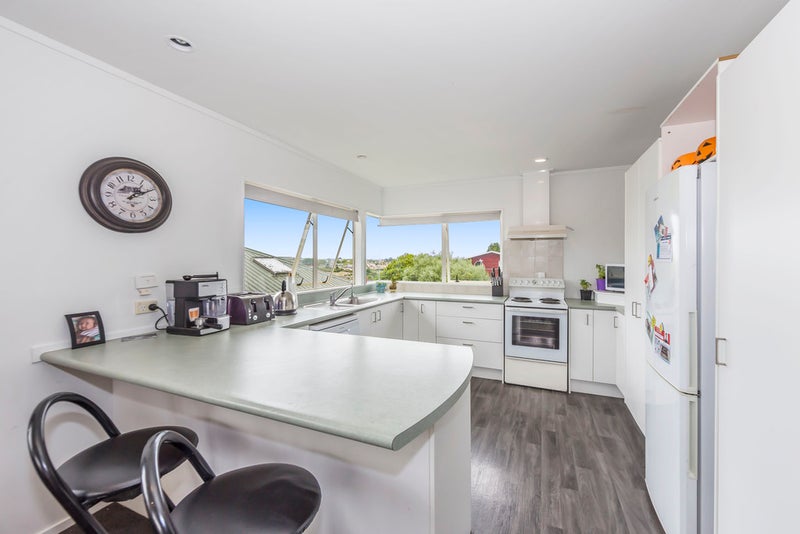 11 Castaway Place, Gulf Harbour, Whangaparaoa - Carousel 2