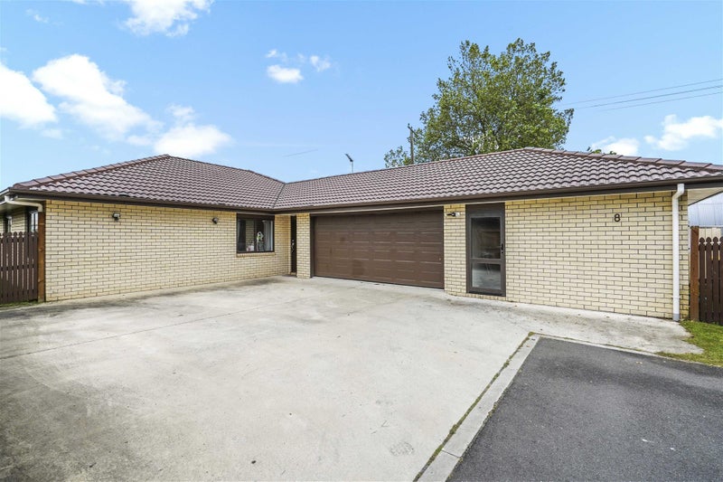 8 Southbrook Close, Glenview, Hamilton - Carousel 1