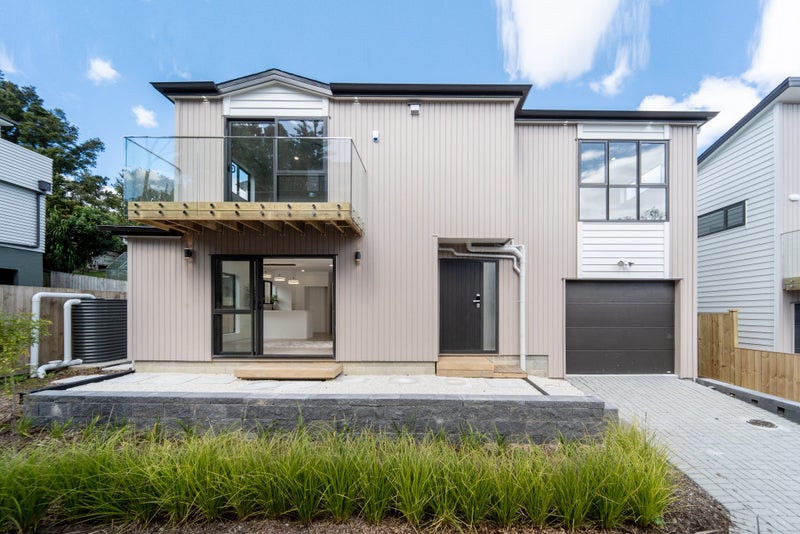 84D Whitney Street, New Windsor, Auckland - Carousel 2