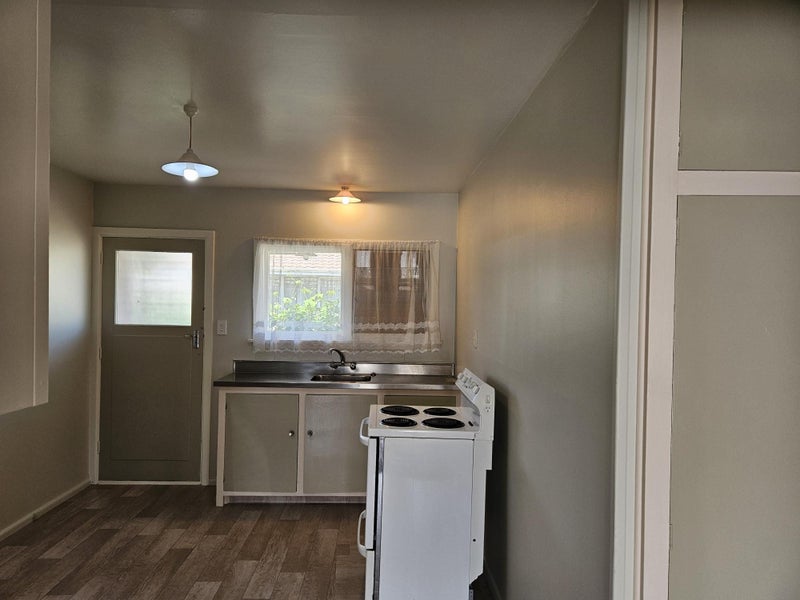 62 Somerset Crescent, Spreydon, Christchurch - Carousel 2