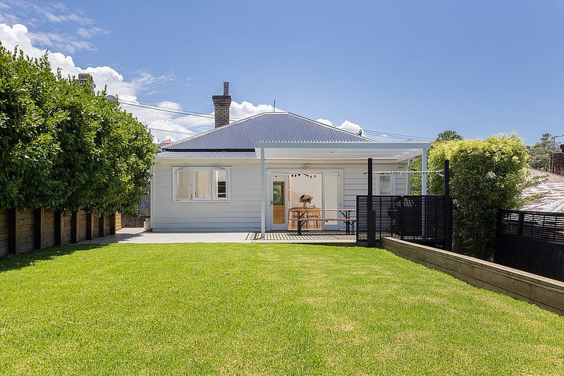 24 Fourth Avenue, Kingsland, Auckland - Carousel 1