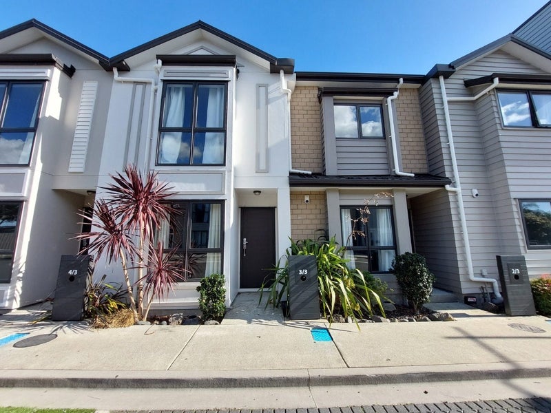 2/3 Wallson Crescent, Wiri, Auckland - Carousel 2
