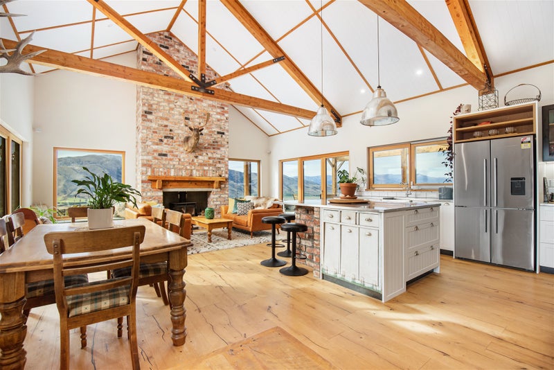 12 Miharo LANE, Queensberry, Cromwell - Carousel 1