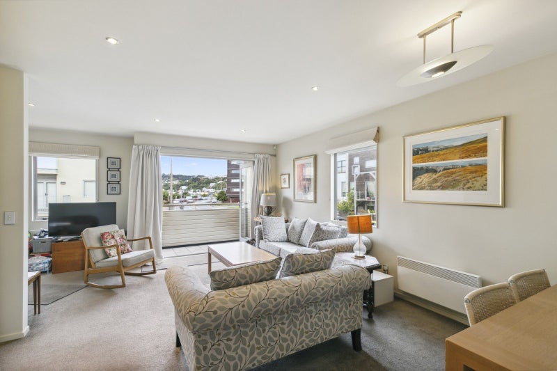 83/305 Evans Bay Parade, Hataitai, Wellington - Carousel 2