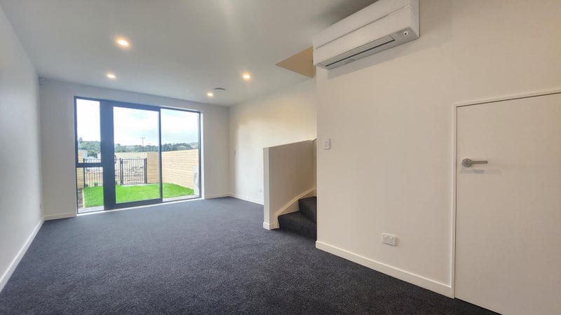 15 Ara Paiwhenua, Tawa, Wellington - Carousel 1