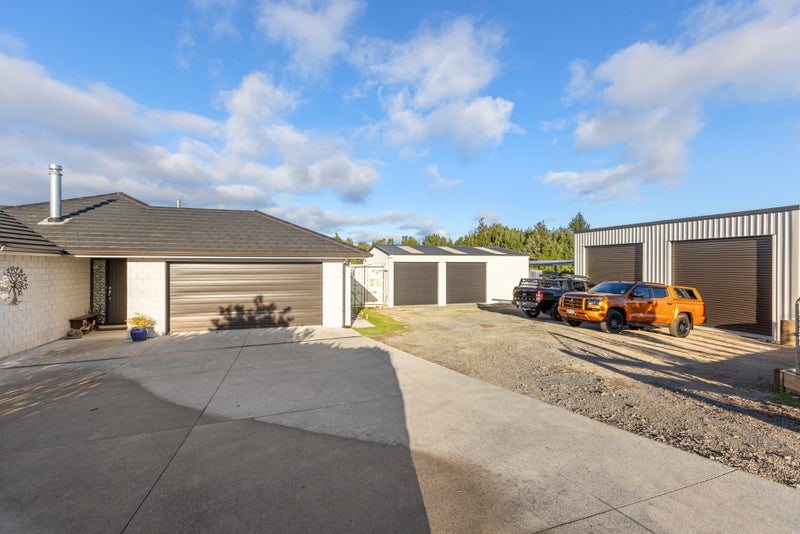2001 Te Matai Road, Te Puke - Carousel 2