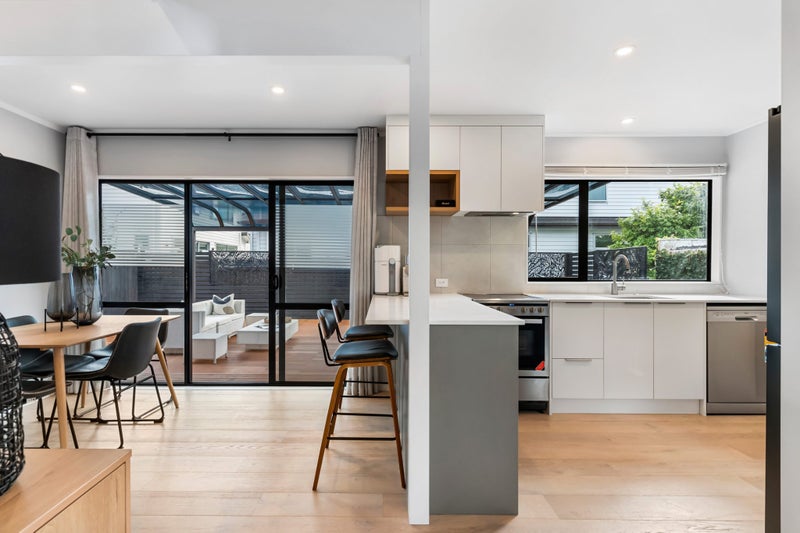 49 Armadale Road, Remuera, Auckland - Carousel 2