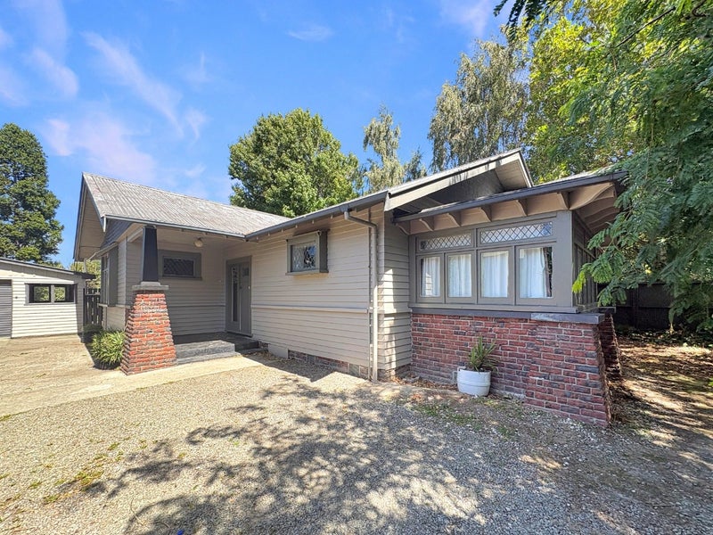 374 College Street, Hokowhitu, Palmerston North - Carousel 1