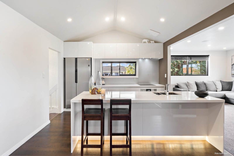 1/3 Arthur Road, Hillpark, Auckland - Carousel 2