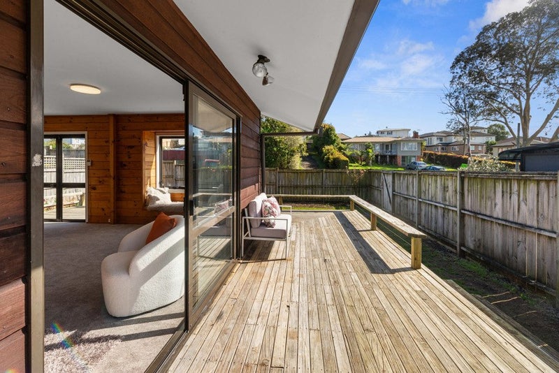 1/25 Quona Avenue, Waikowhai, Auckland - Carousel 2