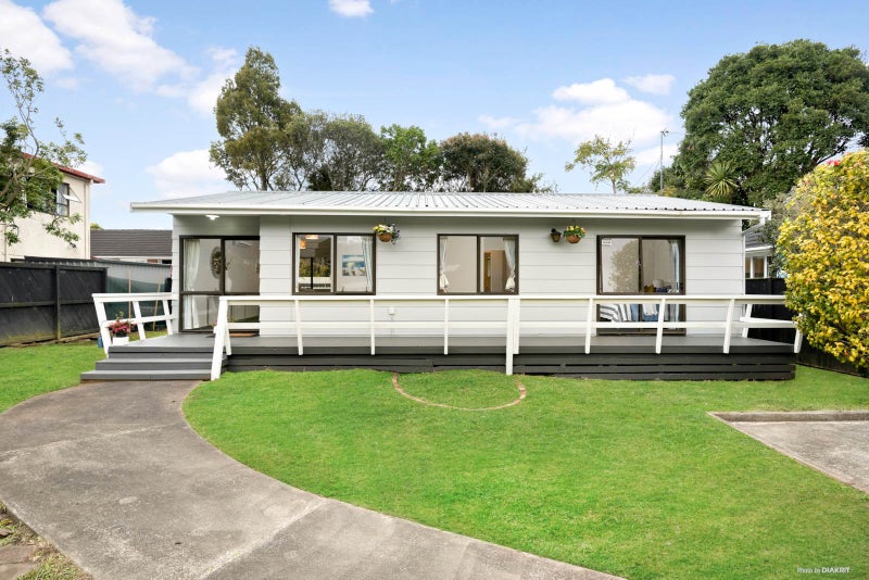 2/22 Northcote Road, Takapuna, Auckland - Carousel 1