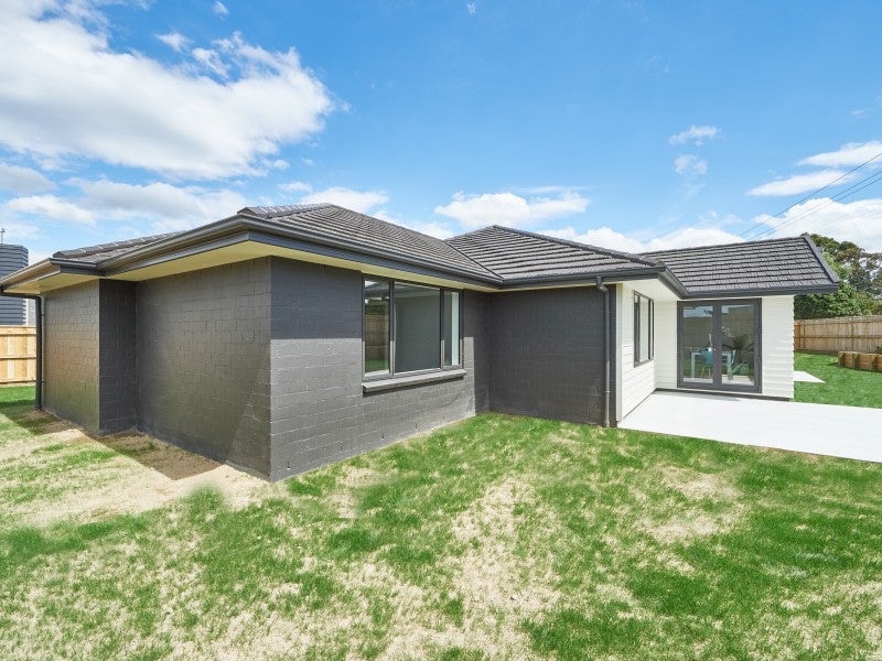 115 Johnstone Drive, Fitzherbert, Palmerston North - Carousel 19