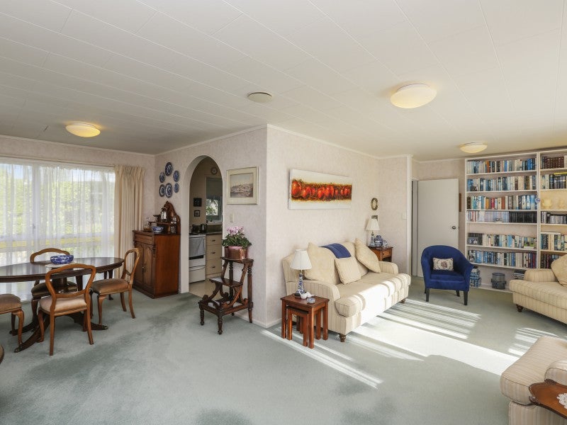 154 Govett Avenue, Frankleigh Park, New Plymouth - Carousel 2