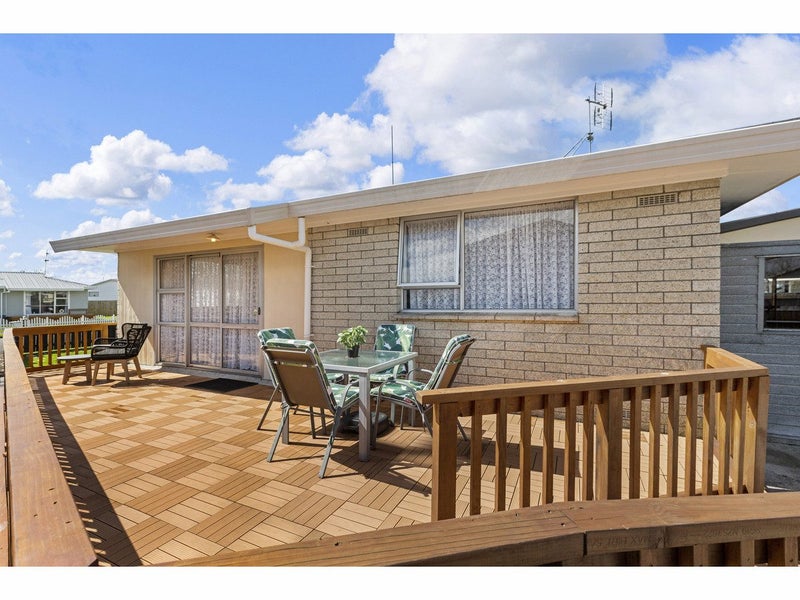 8A Bradley Place, Nawton, Hamilton - Carousel 2