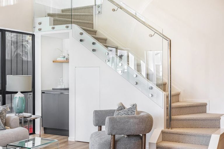 58 Horokaka Street, Massey, Auckland - Carousel 6