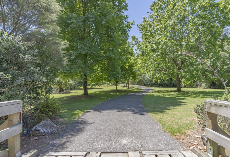 300 Hunua Road, Papakura - Carousel 2