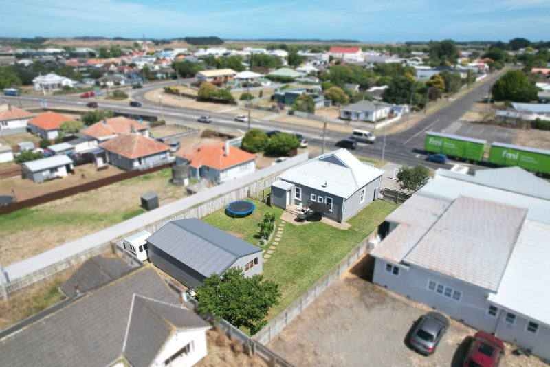 14 Russell Street, Foxton, Foxton - Carousel 23