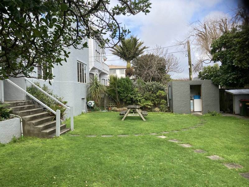 4/9 Hawker Street, Mount Victoria, Wellington - Carousel 8