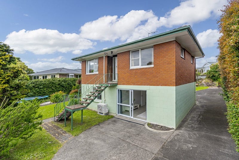 1/778 New North Road, Mount Albert, Auckland - Carousel 1