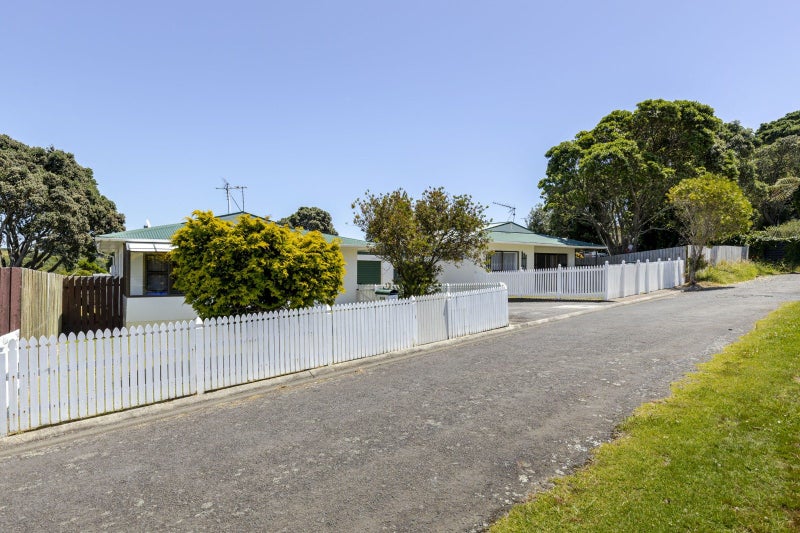 5A Tahurangi Place, Spotswood, New Plymouth - Carousel 26