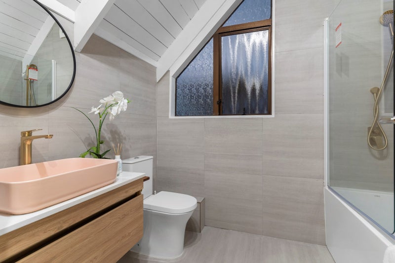 2/16 Matipo Road, Mairangi Bay, Auckland - Carousel 33