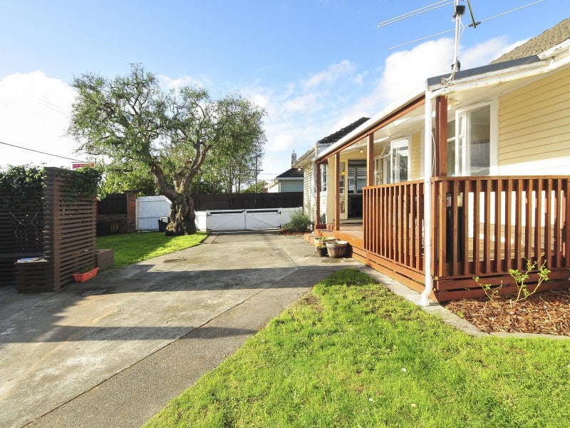 385A Cambridge Terrace, Naenae, Lower Hutt - Carousel 1