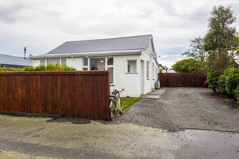 176 South Street, Hampstead, Ashburton - Carousel 13