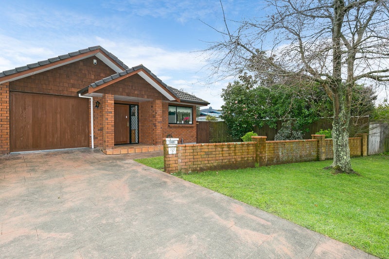 2/101 Pohutukawa Street, Woburn, Lower Hutt - Carousel 1