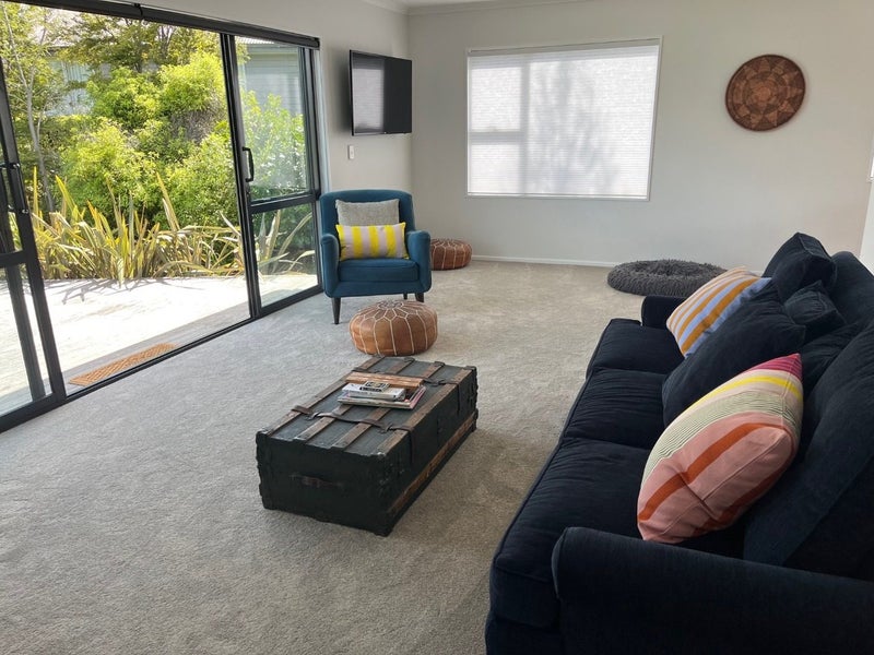 21 Moraine Place, Wanaka - Carousel 2