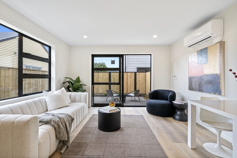 2/25 Bush Street, Naenae, Lower Hutt - Carousel 2