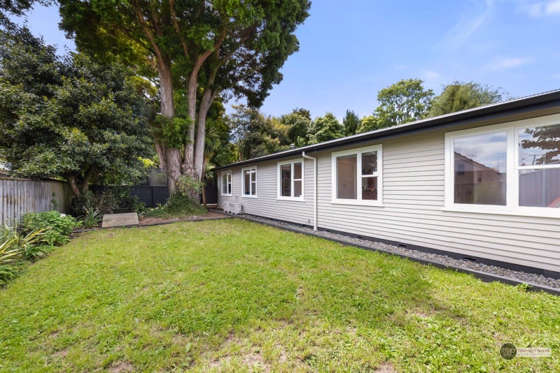 19 Benge Crescent, Clouston Park, Upper Hutt - Carousel 19