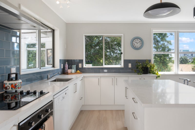 42A Woodglen Road, Glen Eden, Auckland - Carousel 2