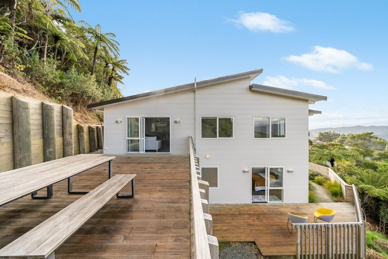 6 Lindis Lane, Kelson, Lower Hutt - Carousel 1