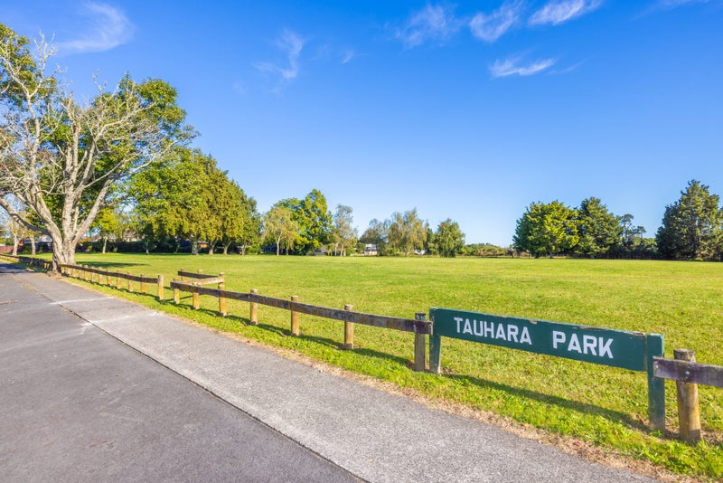 24 Clements Crescent, Queenwood, Hamilton - Carousel 33