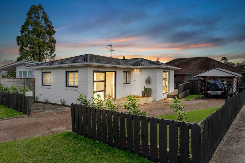 28A Renata Crescent, Te Atatu Peninsula, Waitakere - Carousel 2