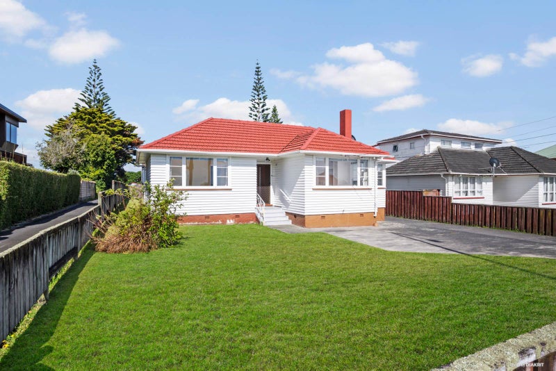 269 Richardson Road, New Windsor, Auckland - Carousel 1
