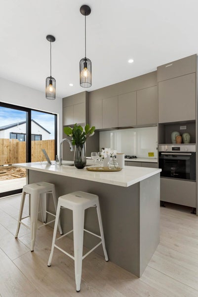 31 Horokaka Street, Massey, Auckland - Carousel 2