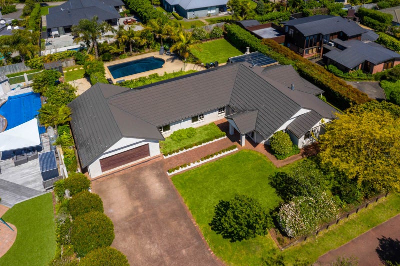 5 Kimberly Grove, Greenhithe, Auckland - Carousel 1