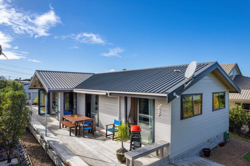 33 Ridge Road, Oneroa, Waiheke Island - Carousel 2