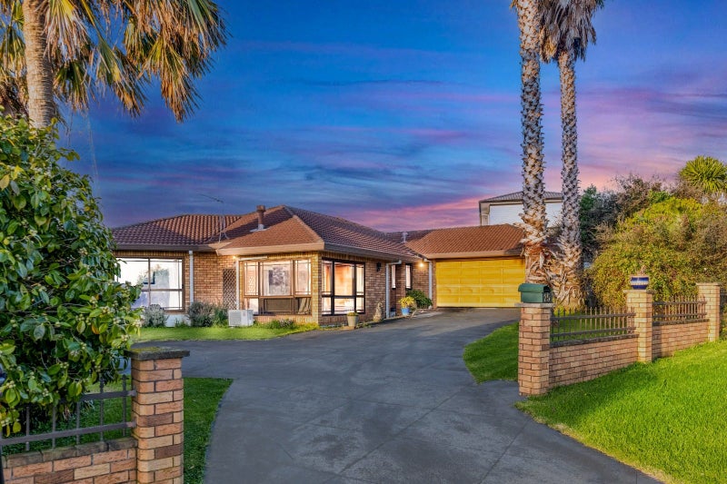 25 Wairere Road, The Gardens, Auckland - Carousel 1