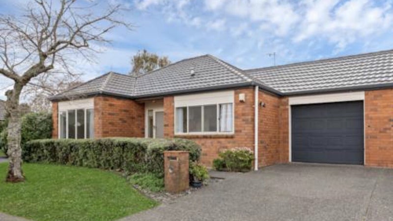 16 Drummond Drive, Ranui, Auckland - Carousel 1