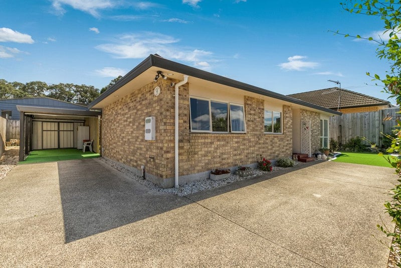 1/39 Lisa Rise, Half Moon Bay, Auckland - Carousel 1