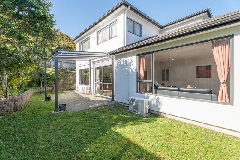 4 Gifford Grove, Churton Park, Wellington - Carousel 2