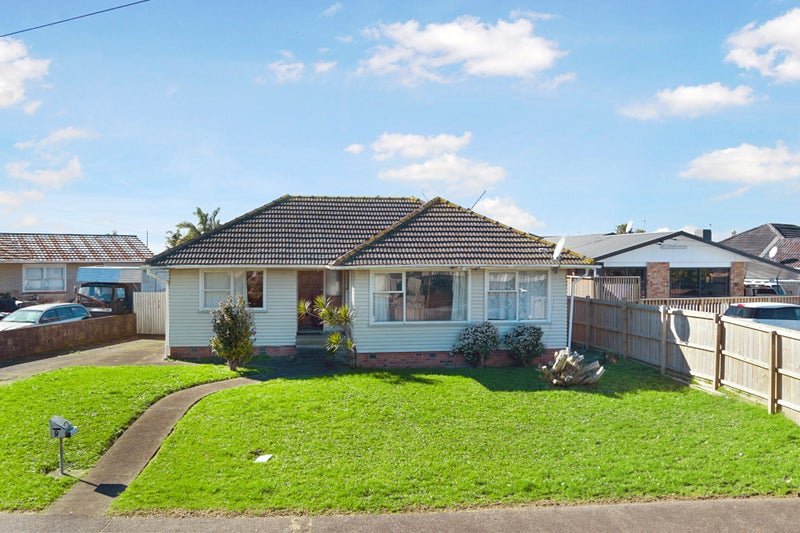 9 Halswell Street, Mangere East, Auckland - Carousel 2