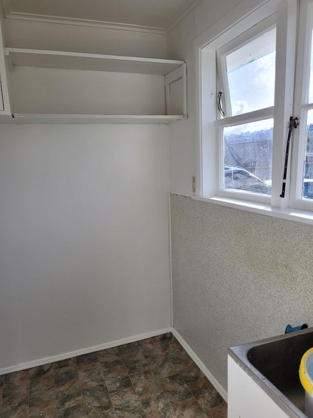 33 Naenae Road, Naenae, Lower Hutt - Carousel 15