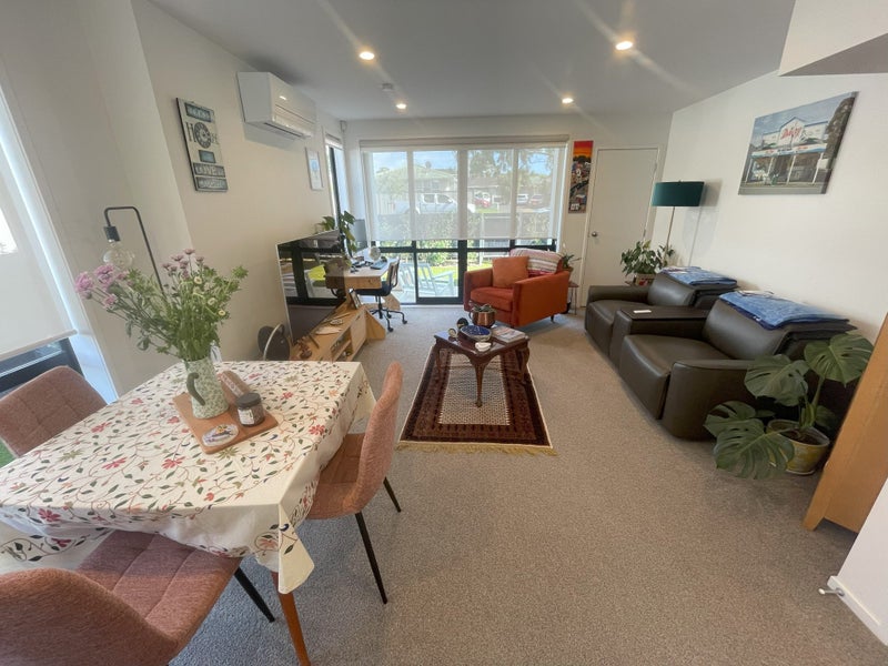 1/28 Riverview Road, Panmure, Auckland - Carousel 2