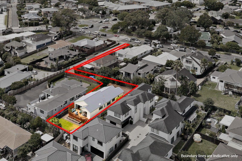 9A Bradbury Road, Botany Downs, Auckland - Carousel 21